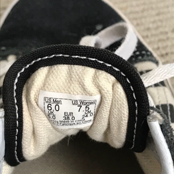 Checkered vans - Picture 4 of 5